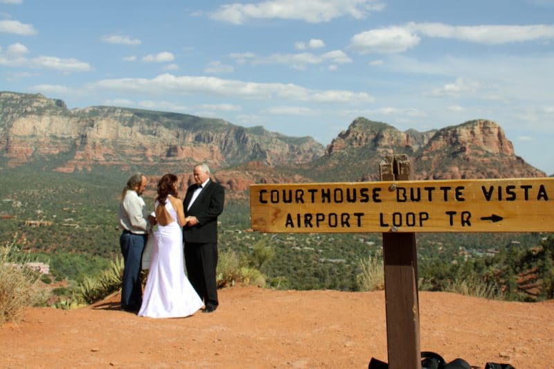 sedona elopement locations Sedona Airport Vortex wedding location