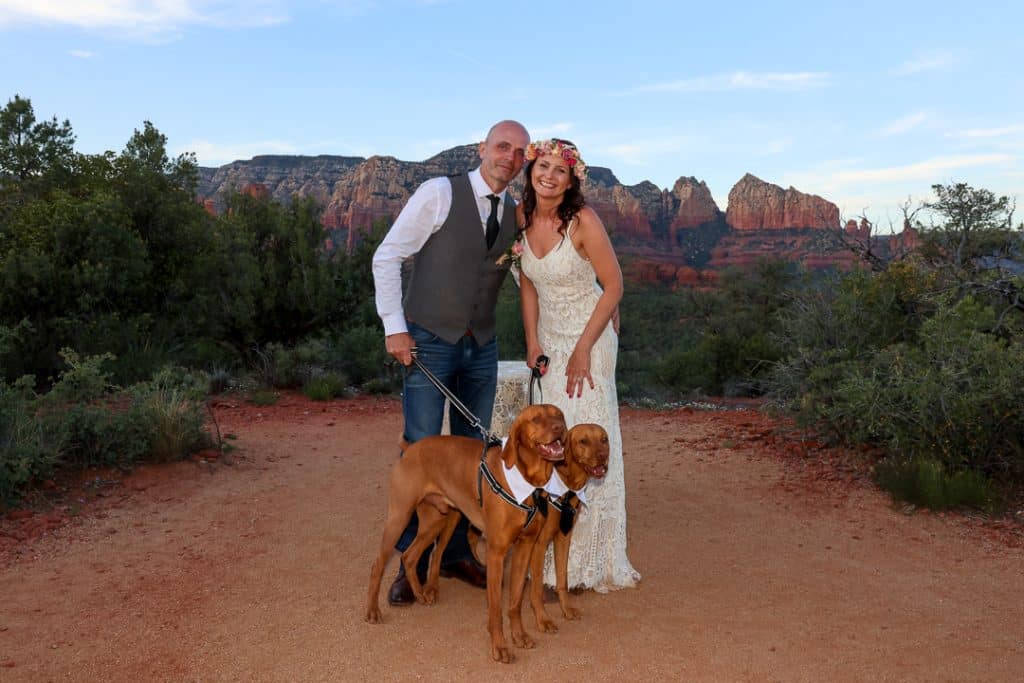 Sedona wedding with dogs